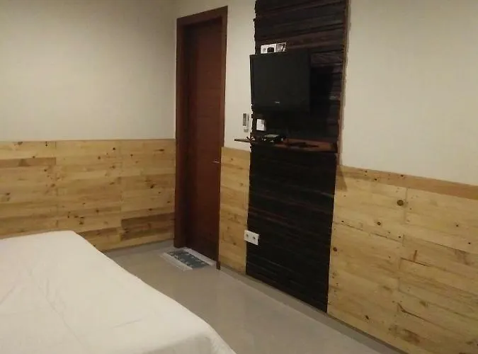 Made House And Quarto em Acomodações Particulares *